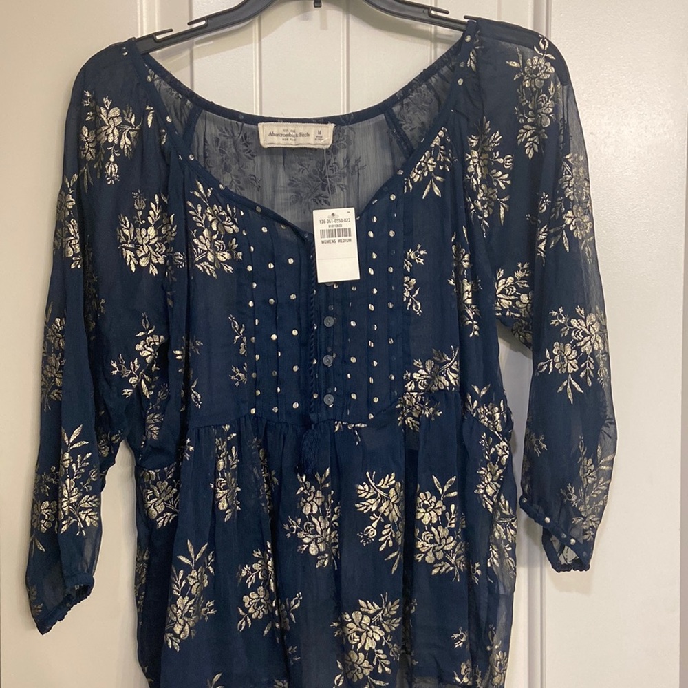 Navy blue, floral, sheer Abercrombie & Fitch Top || Size M